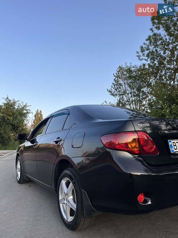 Седан Toyota Corolla 2007 в Ивано-Франковске