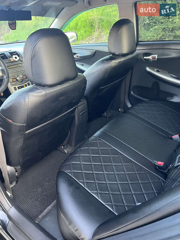 Седан Toyota Corolla 2007 в Ивано-Франковске