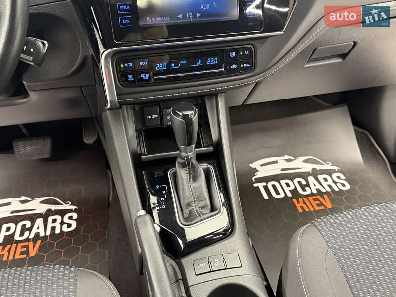 Седан Toyota Corolla 2017 в Киеве фото 48 Седан Toyota Corolla 2017 в Киеве