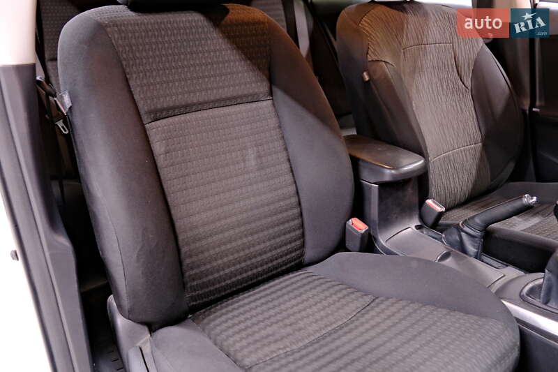 Седан Toyota Corolla 2011 в Одессе фото 40 Седан Toyota Corolla 2011 в Одессе