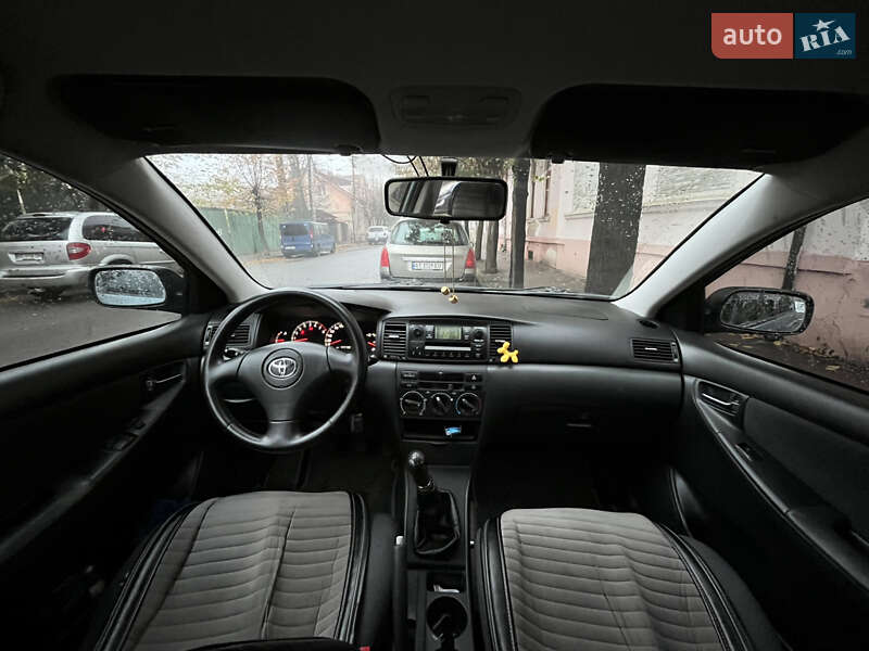 Универсал Toyota Corolla 2003 в Черновцах