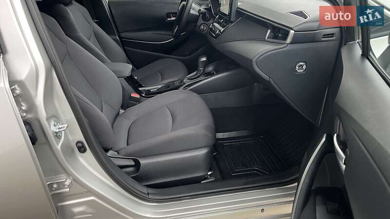 Седан Toyota Corolla 2025 в Киеве