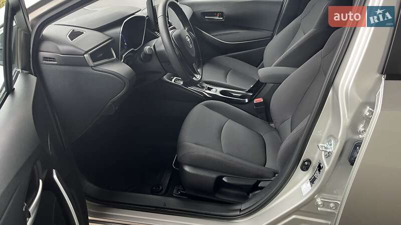 Седан Toyota Corolla 2025 в Киеве