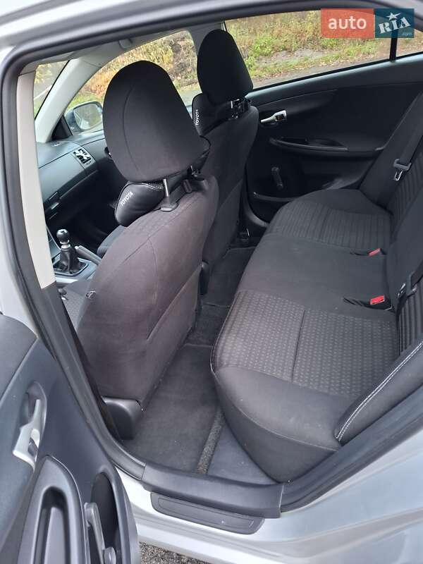 Седан Toyota Corolla 2010 в Виннице фото 8 Седан Toyota Corolla 2010 в Виннице