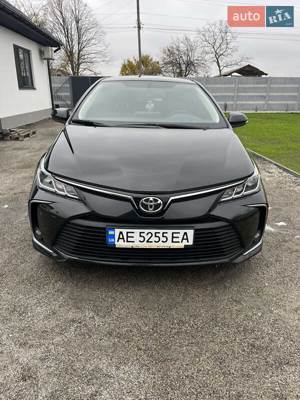 Седан Toyota Corolla 2019 в Новомосковську
