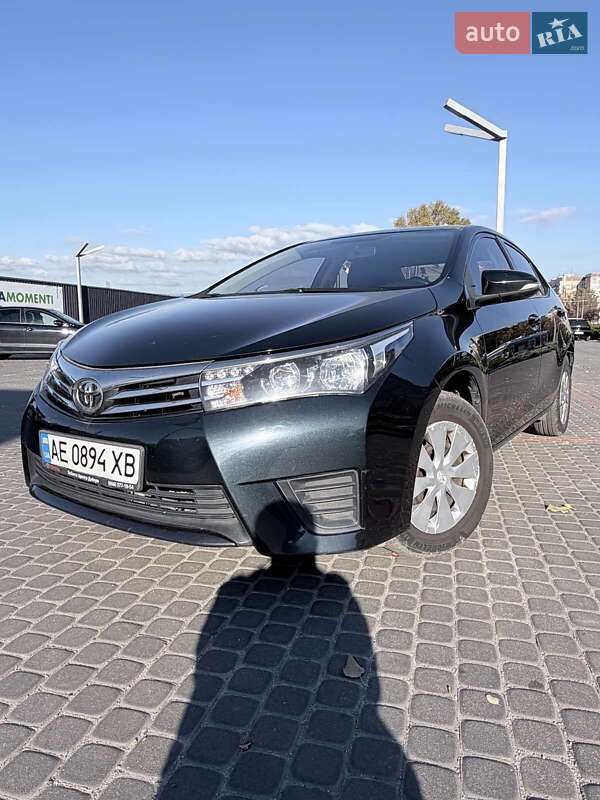 Седан Toyota Corolla 2015 в Днепре фото 16 Седан Toyota Corolla 2015 в Днепре