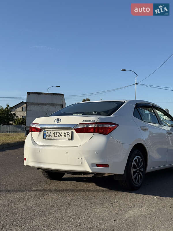 Седан Toyota Corolla 2018 в Києві фото 6 Седан Toyota Corolla 2018 в Києві