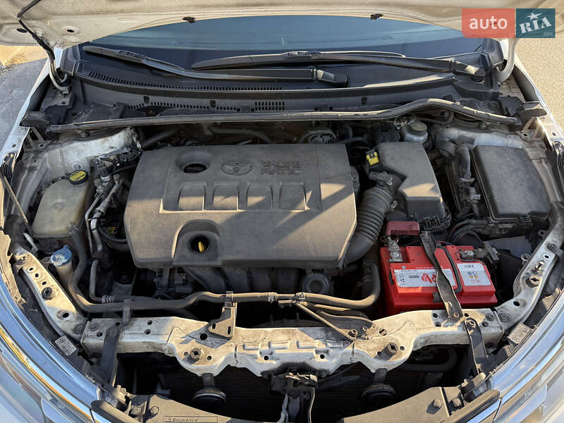Седан Toyota Corolla 2018 в Києві фото 18 Седан Toyota Corolla 2018 в Києві