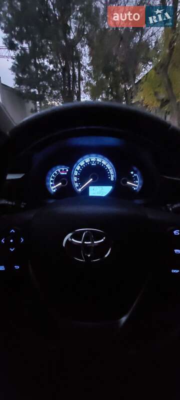 Седан Toyota Corolla 2013 в Одесі