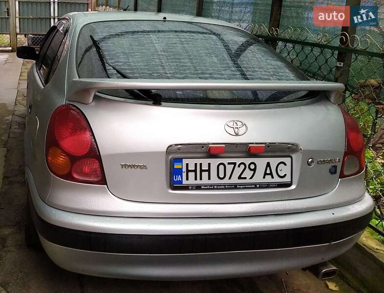Хетчбек Toyota Corolla 1997 в Роздільній