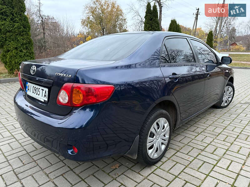 Седан Toyota Corolla 2007 в Прилуках