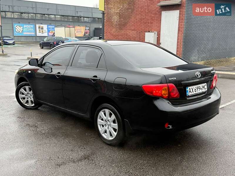 Седан Toyota Corolla 2008 в Харькове