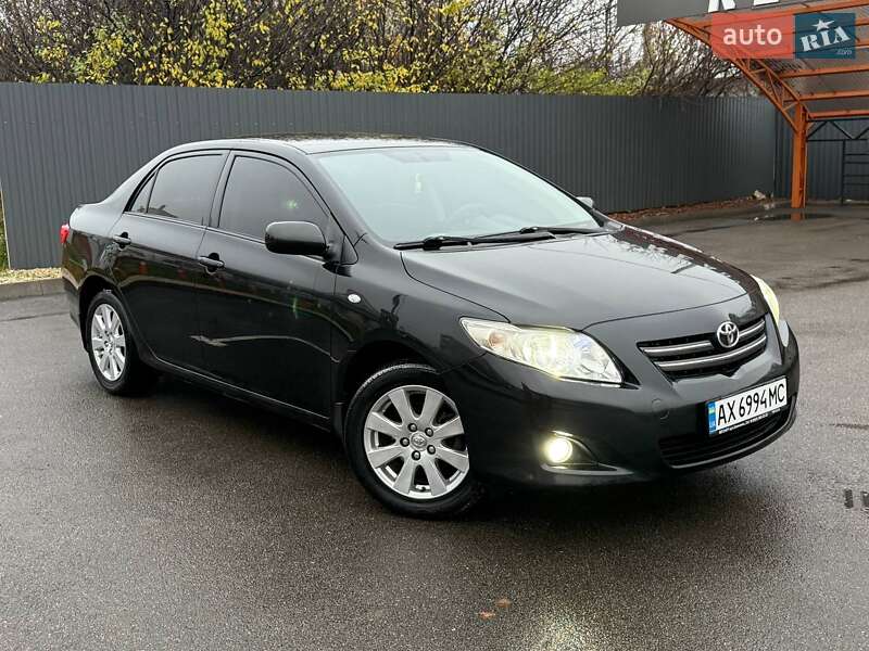 Седан Toyota Corolla 2008 в Харькове