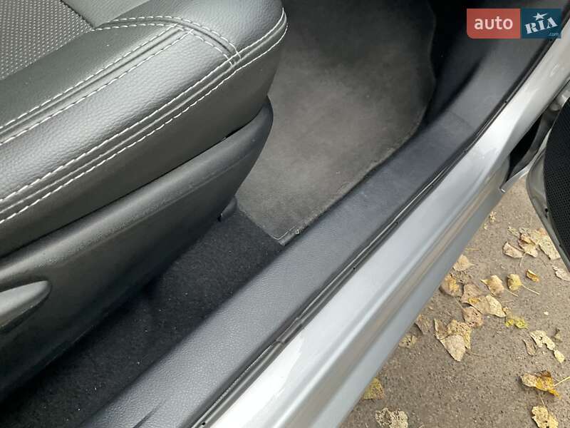 Седан Toyota Corolla 2016 в Києві фото 18 Седан Toyota Corolla 2016 в Києві