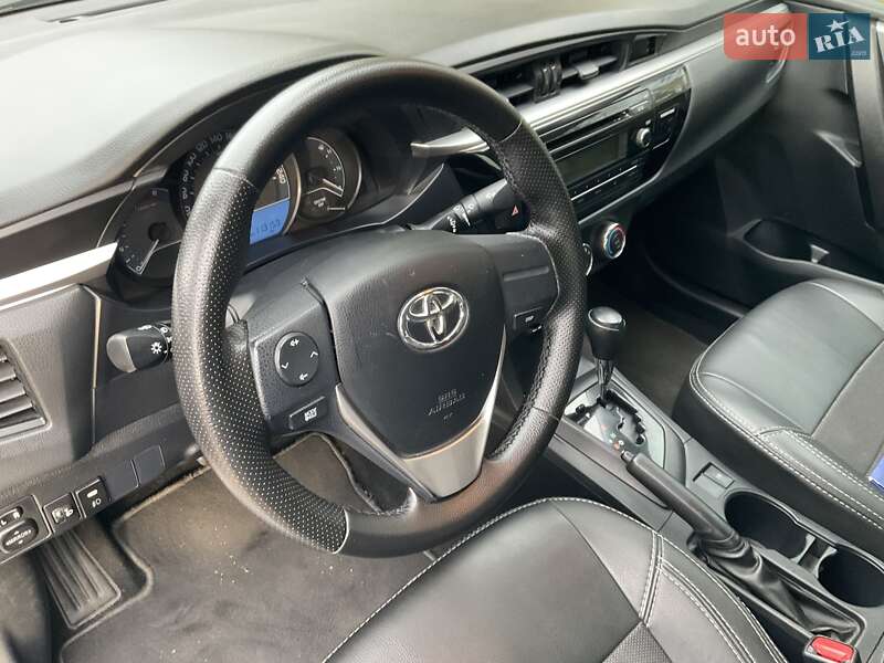 Седан Toyota Corolla 2016 в Києві фото 23 Седан Toyota Corolla 2016 в Києві
