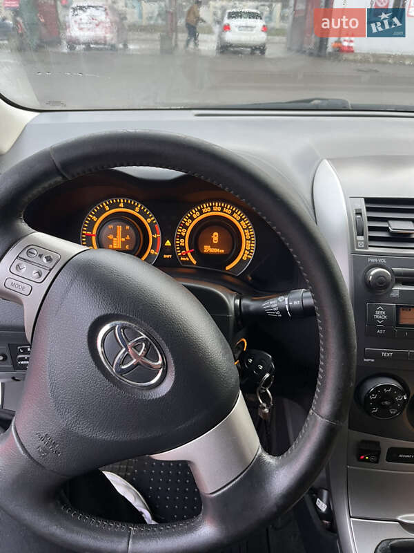 Седан Toyota Corolla 2008 в Киеве фото 14 Седан Toyota Corolla 2008 в Киеве