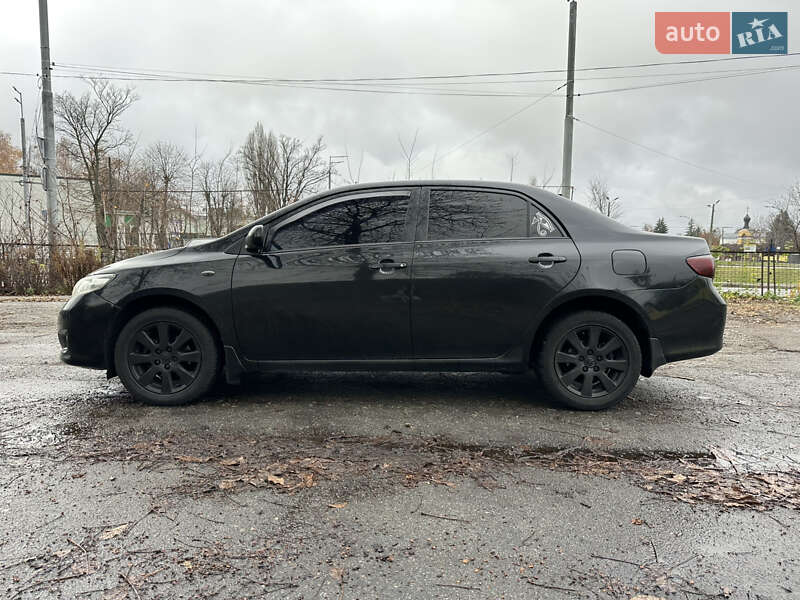 Седан Toyota Corolla 2009 в Киеве