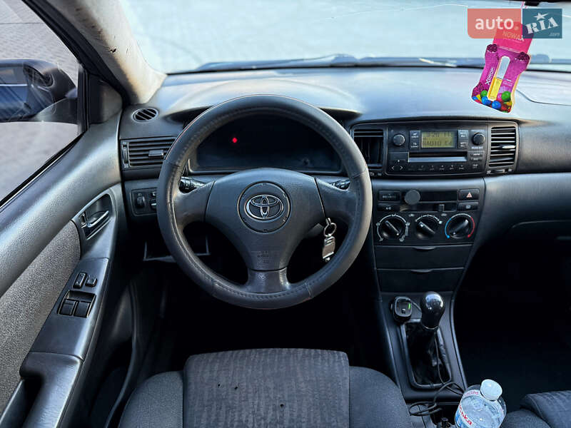 Універсал Toyota Corolla 2004 в Чернівцях фото 21 Універсал Toyota Corolla 2004 в Чернівцях