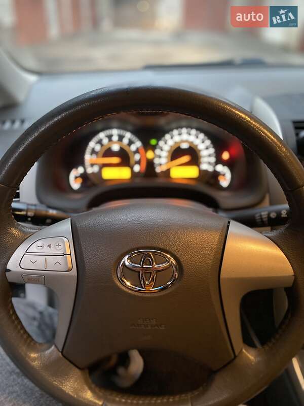 Седан Toyota Corolla 2007 в Киеве фото 12 Седан Toyota Corolla 2007 в Киеве