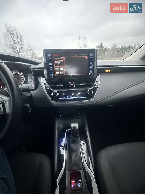 Седан Toyota Corolla 2022 в Обухові