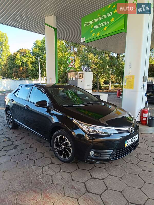 Седан Toyota Corolla 2016 в Одесі