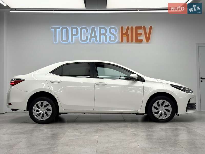 Седан Toyota Corolla 2017 в Киеве фото 5 Седан Toyota Corolla 2017 в Киеве
