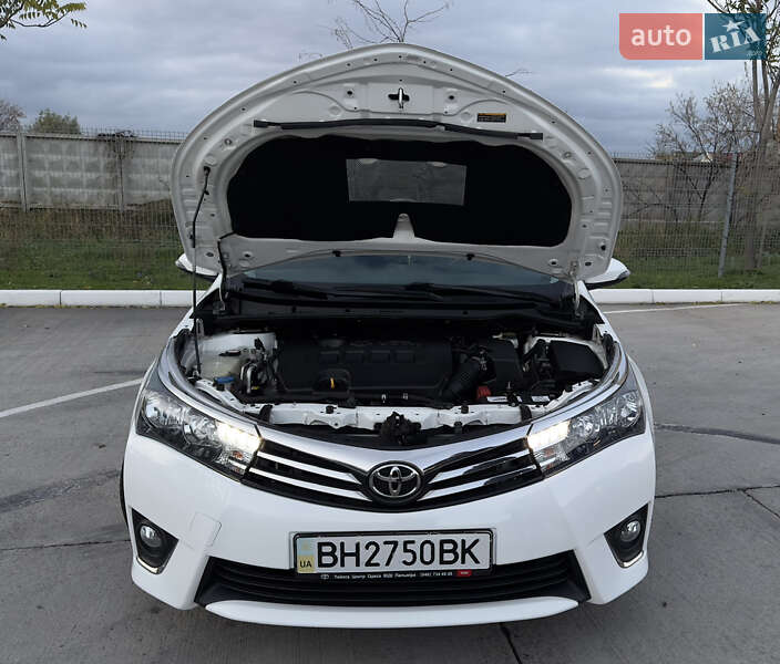 Седан Toyota Corolla 2015 в Одессе