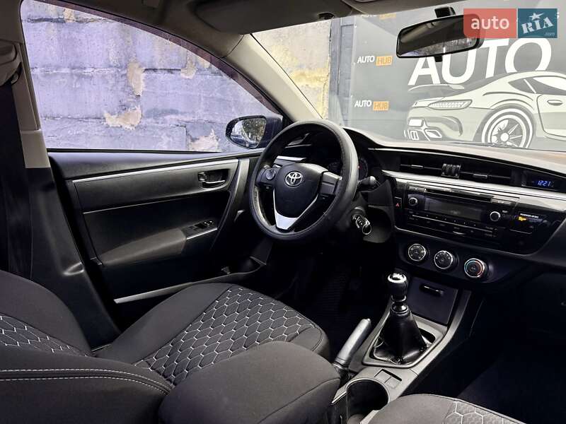 Седан Toyota Corolla 2014 в Харькове фото 10 Седан Toyota Corolla 2014 в Харькове