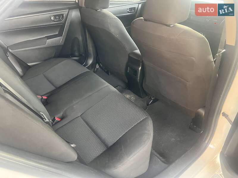 Седан Toyota Corolla 2013 в Василькове