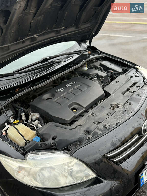 Седан Toyota Corolla 2008 в Житомире