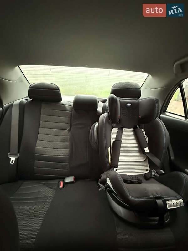 Седан Toyota Corolla 2008 в Житомире