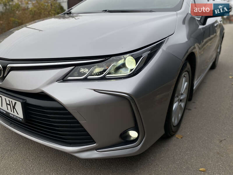 Седан Toyota Corolla 2019 в Соленом