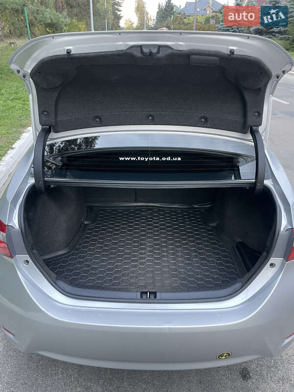 Седан Toyota Corolla 2014 в Киеве фото 8 Седан Toyota Corolla 2014 в Киеве