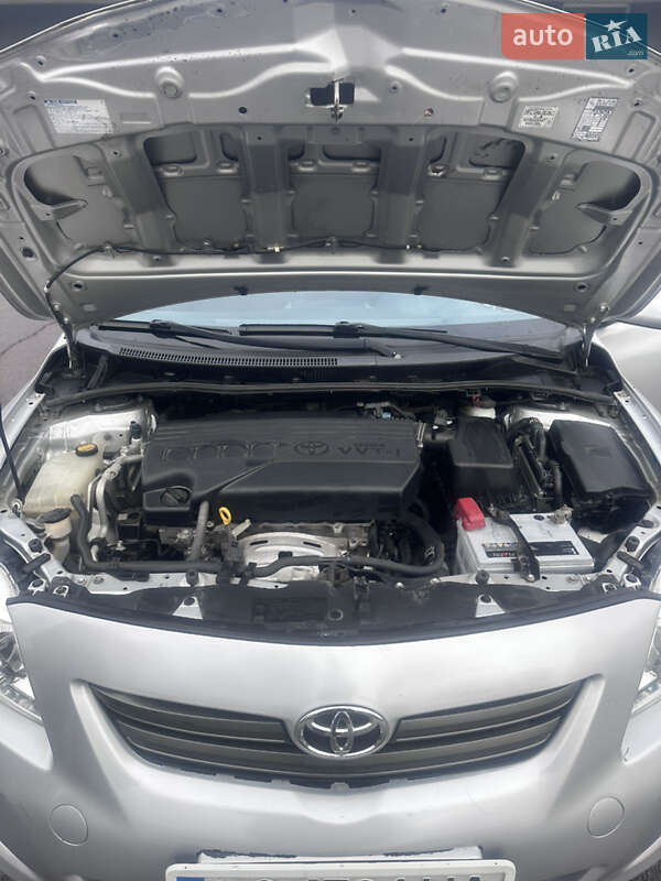 Седан Toyota Corolla 2009 в Львові фото 17 Седан Toyota Corolla 2009 в Львові