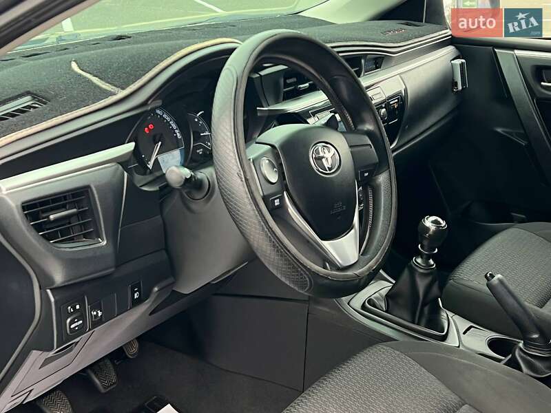 Седан Toyota Corolla 2014 в Одессе фото 11 Седан Toyota Corolla 2014 в Одессе