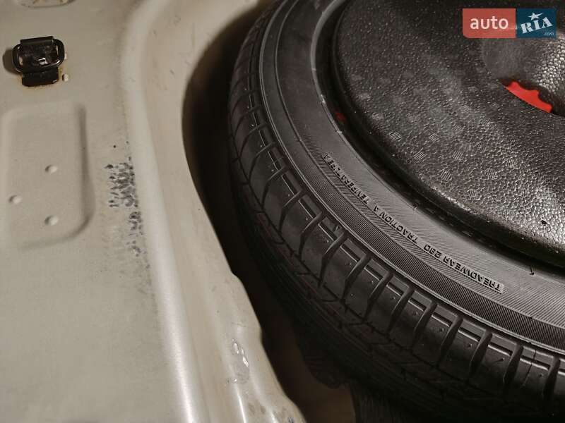 Седан Toyota Corolla 2011 в Львове фото 19 Седан Toyota Corolla 2011 в Львове