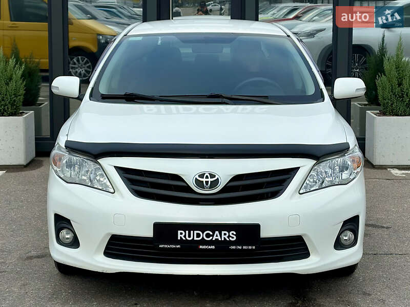 Седан Toyota Corolla 2011 в Кременчуге фото 2 Седан Toyota Corolla 2011 в Кременчуге