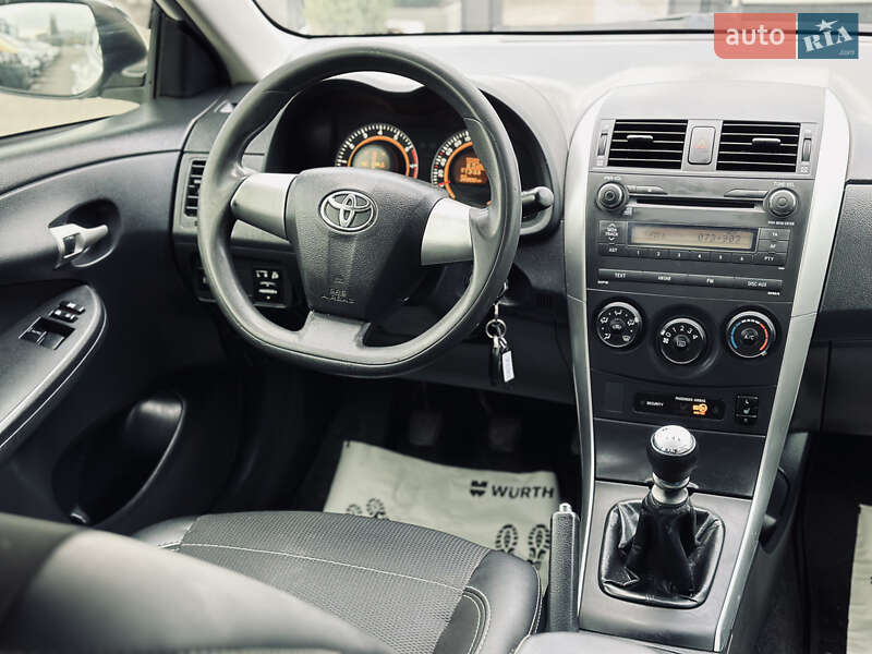 Седан Toyota Corolla 2011 в Кременчуге фото 26 Седан Toyota Corolla 2011 в Кременчуге