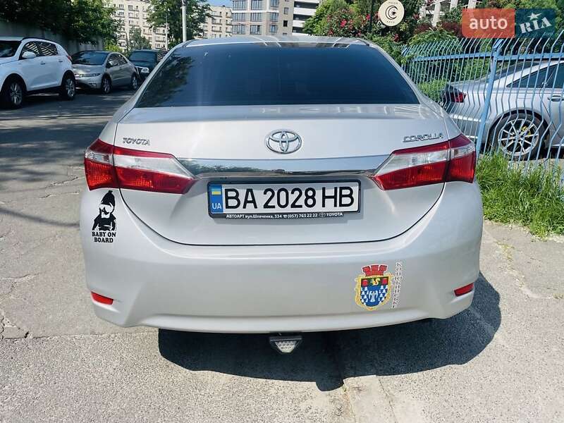Седан Toyota Corolla 2014 в Киеве фото 6 Седан Toyota Corolla 2014 в Киеве