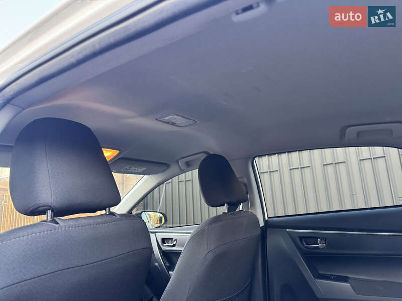 Седан Toyota Corolla 2016 в Киеве фото 22 Седан Toyota Corolla 2016 в Киеве