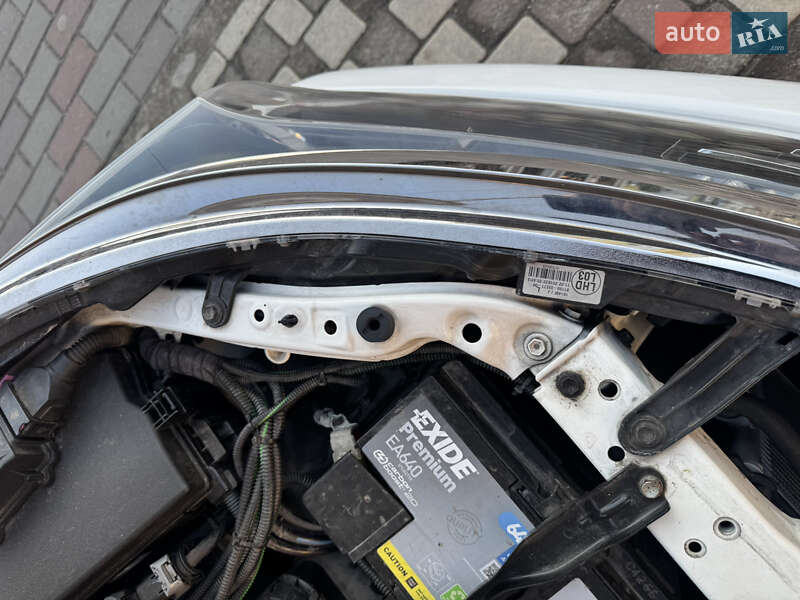 Седан Toyota Corolla 2016 в Киеве фото 33 Седан Toyota Corolla 2016 в Киеве