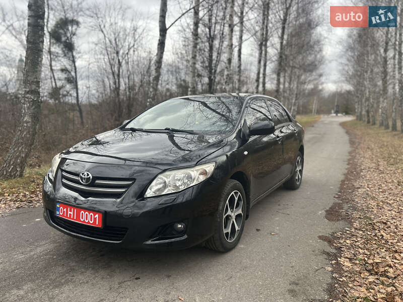 Седан Toyota Corolla 2007 в Лубнах
