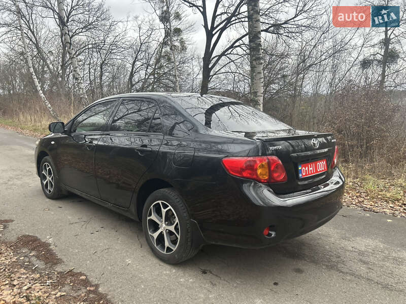 Седан Toyota Corolla 2007 в Лубнах