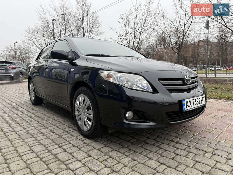 Седан Toyota Corolla 2008 в Харькове