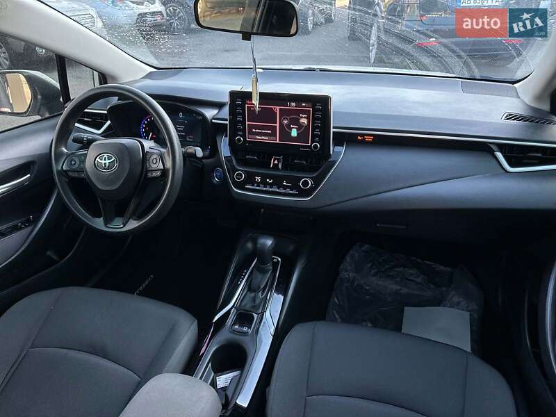 Седан Toyota Corolla 2021 в Виннице