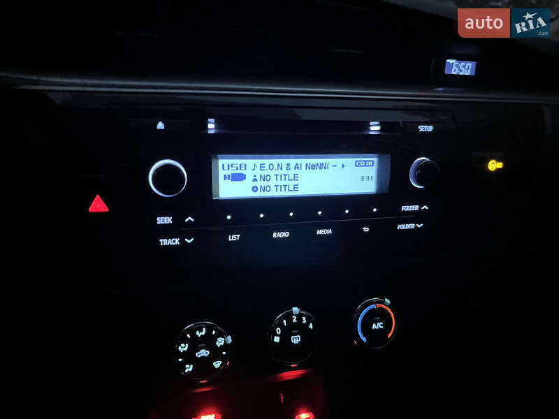 Седан Toyota Corolla 2014 в Киеве фото 7 Седан Toyota Corolla 2014 в Киеве