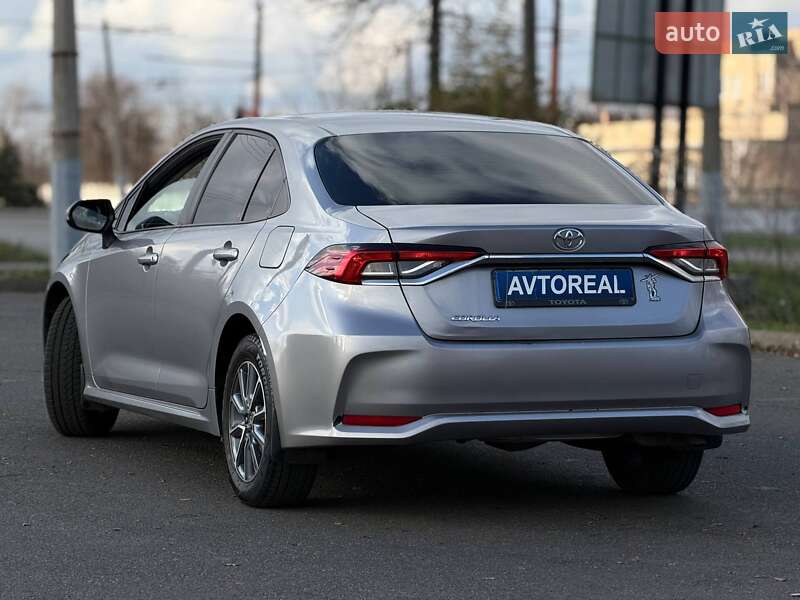 Седан Toyota Corolla 2020 в Кривом Роге
