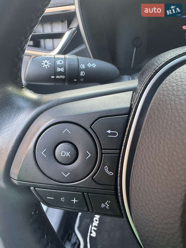 Универсал Toyota Corolla 2020 в Черновцах