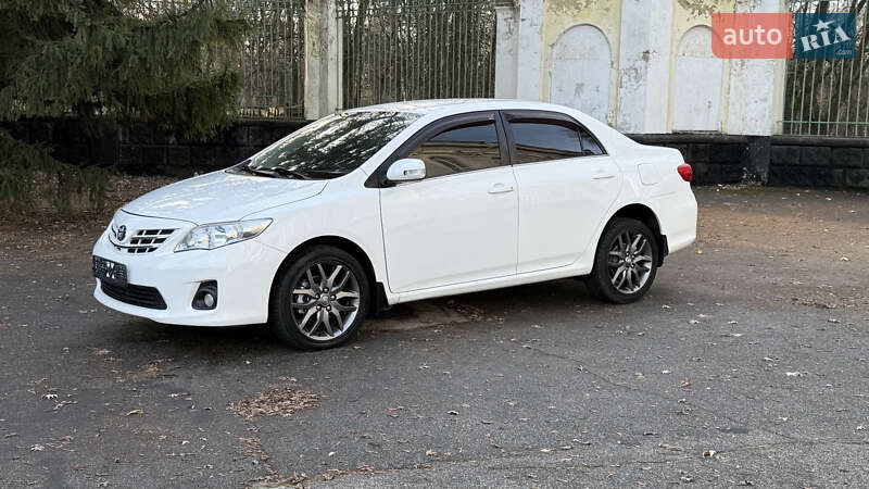 Седан Toyota Corolla 2012 в Желтых Водах фото 5 Седан Toyota Corolla 2012 в Желтых Водах