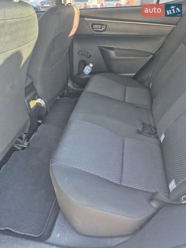 Седан Toyota Corolla 2016 в Броварах